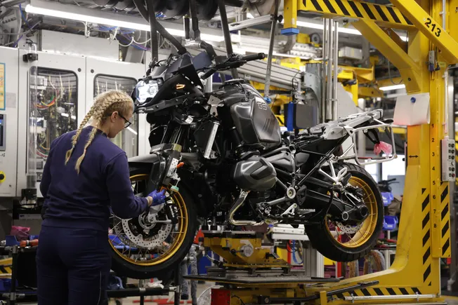 ‘Earn-and-learn’ programs such as apprenticeships benefit workers and employers, GAO says