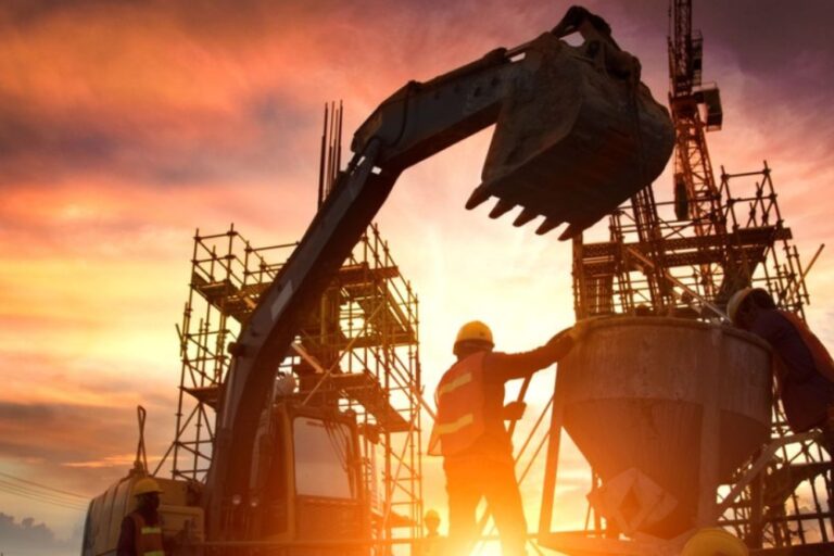 Worker Health Hazards at Large Construction Worksites